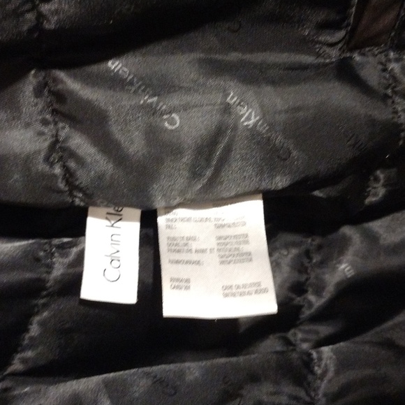 Calvin Klein Outer Wear w/mur Lining. Size Small in Men's but runs Medium. - Picture 8 of 9